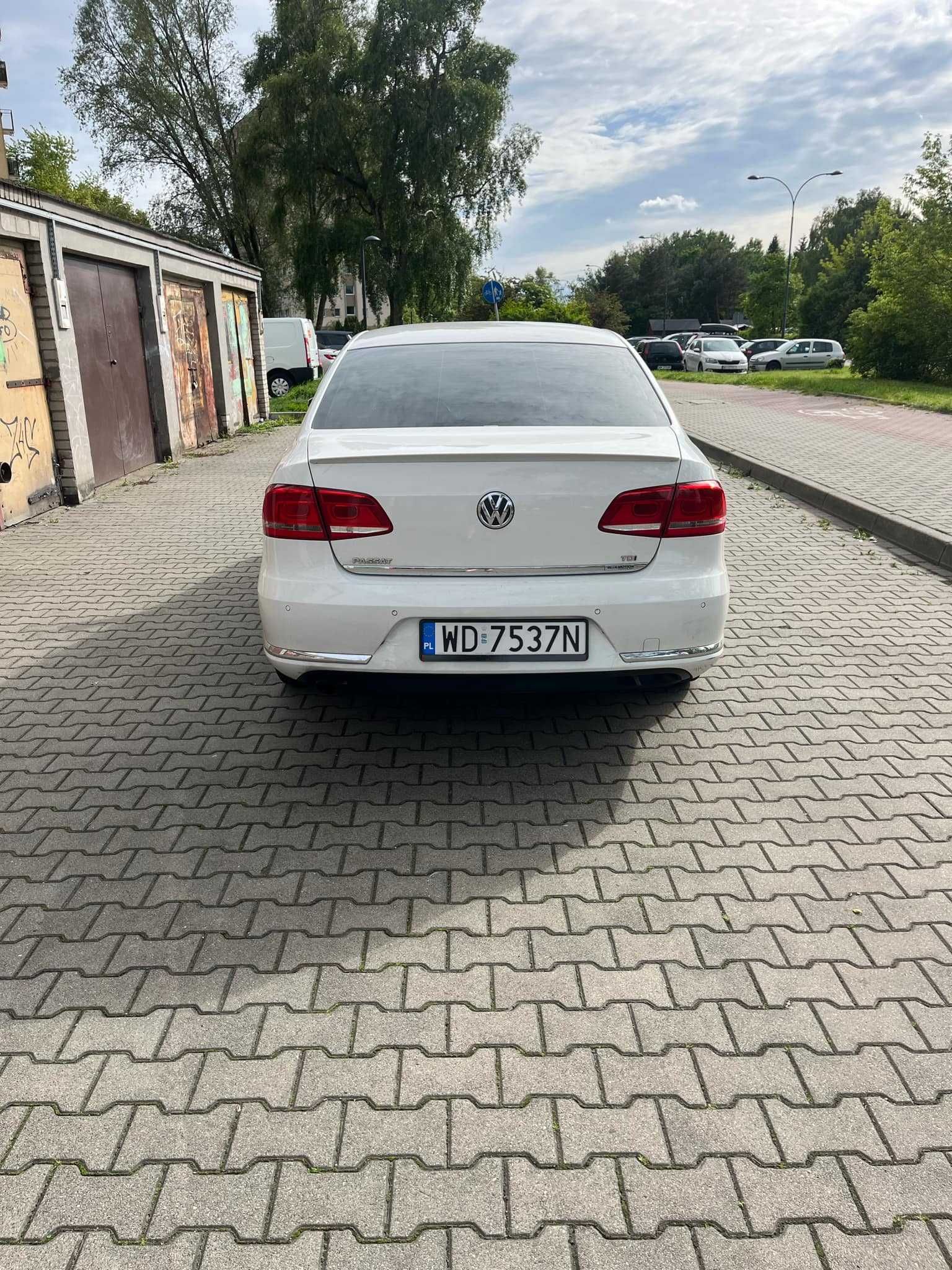 Sprzedam Volkswagen Passat B7 1.6 tdi 2012 r.