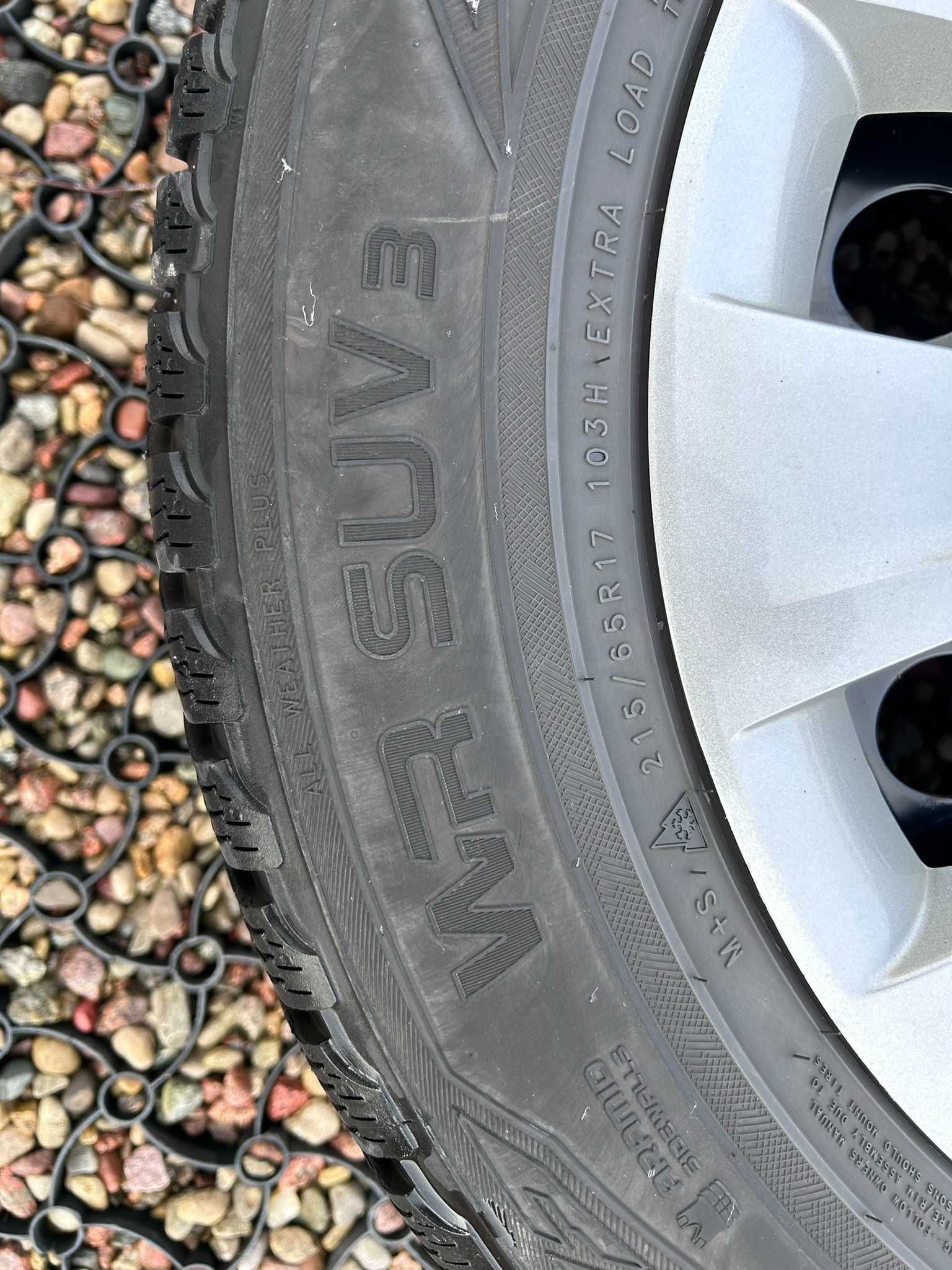 Koła zimowe 17" Skoda + oryginalne kołpaki opony 215/65 R17