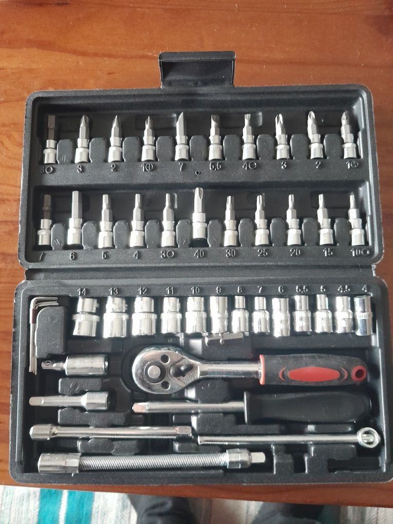 Ferramentas varias manual e elétricas recarregáveis