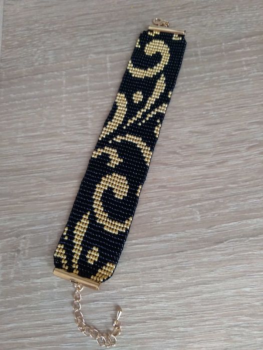 Браслет з чешського бісеру