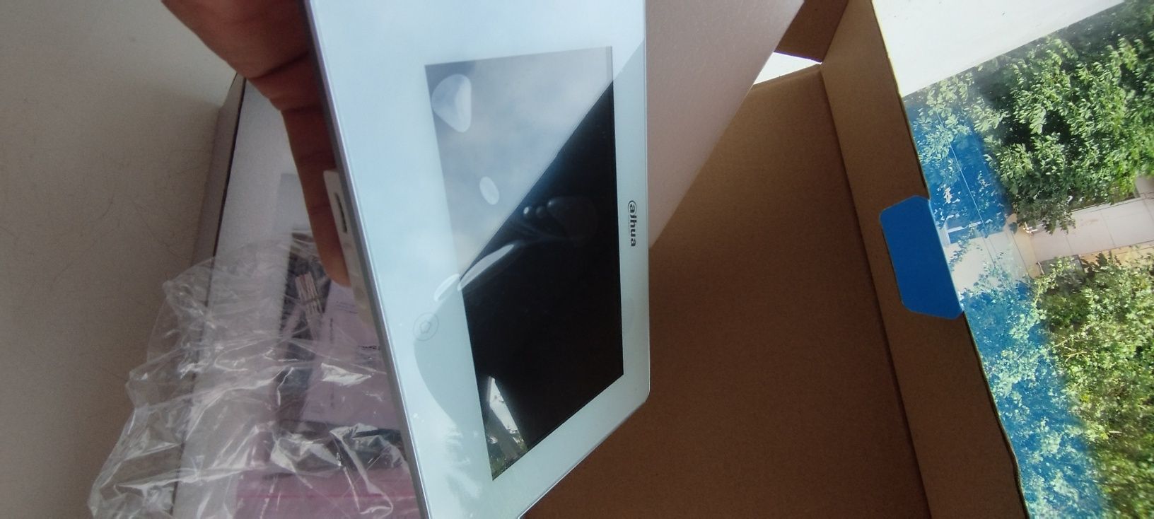 WI-FI IP Відео домофон  Dahua DH-VTH5221D