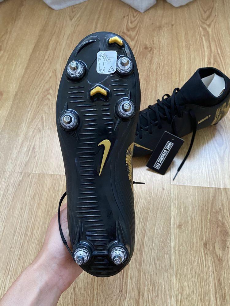 Chuteiras pretas relvado natural Nike