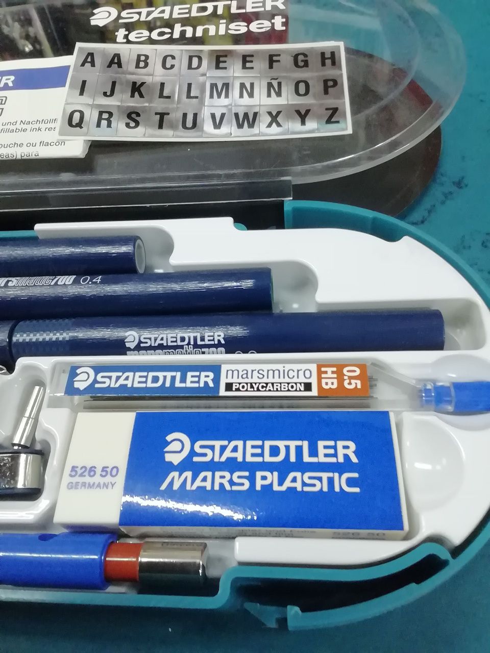 Conjunto de canetas técnicas Staedtler, novo