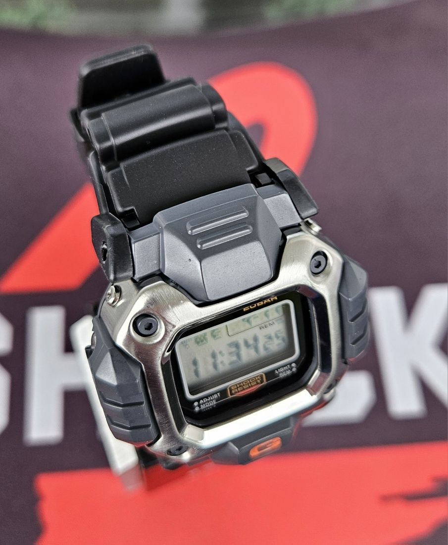 DW-6400 Gundam vintage-G Casio G-shock 1994