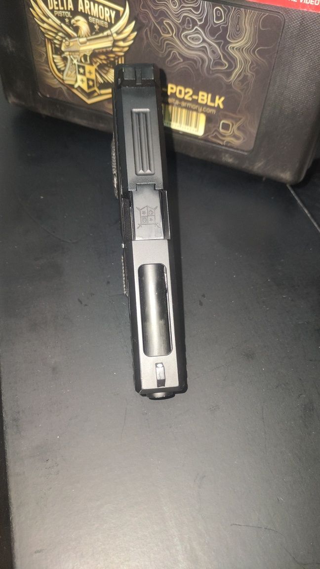 Pistola Glock 17 Delta armory airsoft