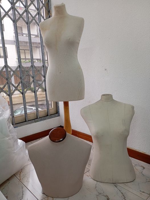 Manequins para loja de roupa