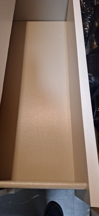 Malm komoda 4 szuflady