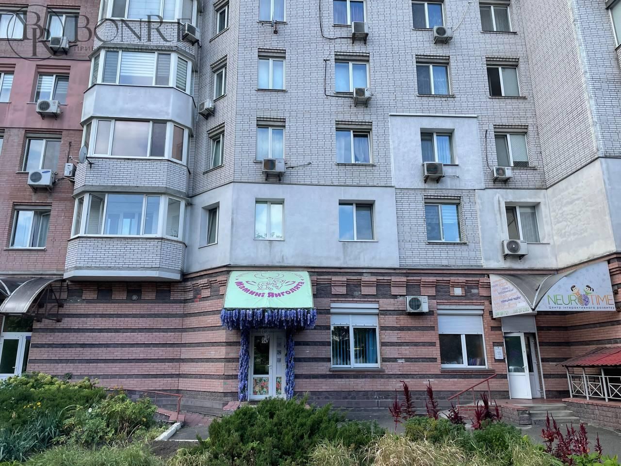 Продаж Комерційне з Орендарем  96 м2 пр-т Берестейский Святошино