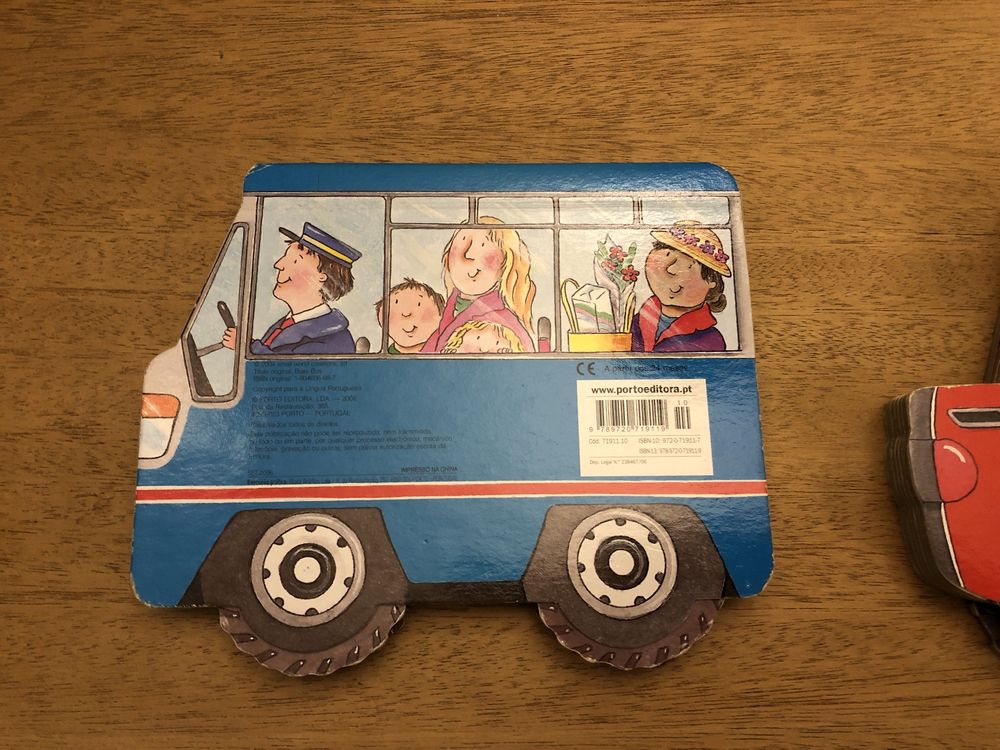 Colecção Rodinhas / O autocarro + O tractor