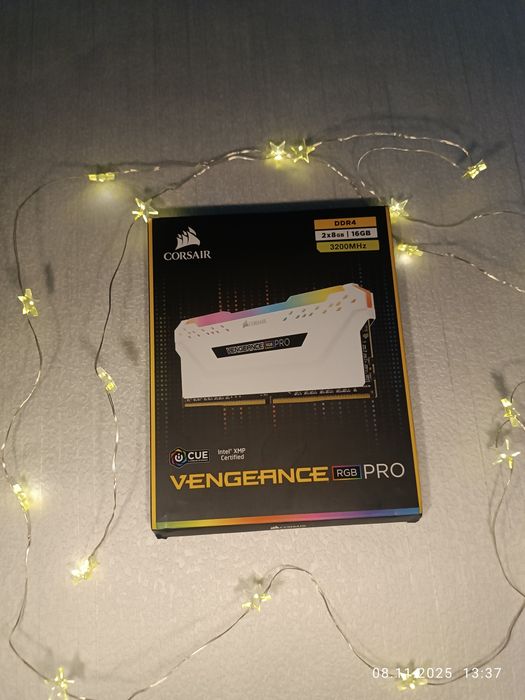 Оперативка Corsair Vengeance RGB PRO 16GB (2x8GB) DDR4 3200MHz