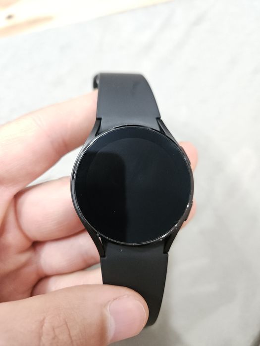 Samsung Galaxy Watch 4 – bardzo dobry stan