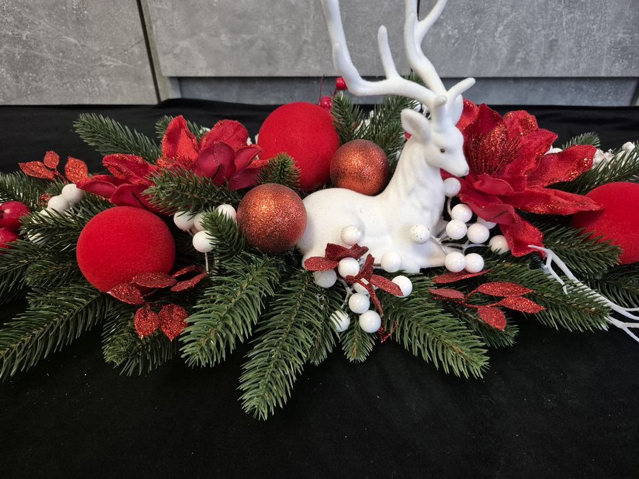 Різдвяні екібани, підсвічники та декори