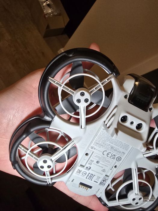 DJI Neo - jak nowy + zestaw akcesoriów (pełen komplet).