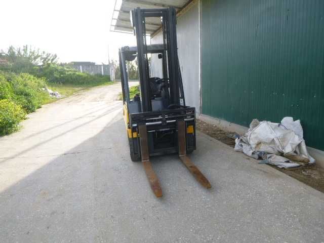 Empilhador eléctrico Jungheinrich EFG430 - 3.000 Kg (2403)
