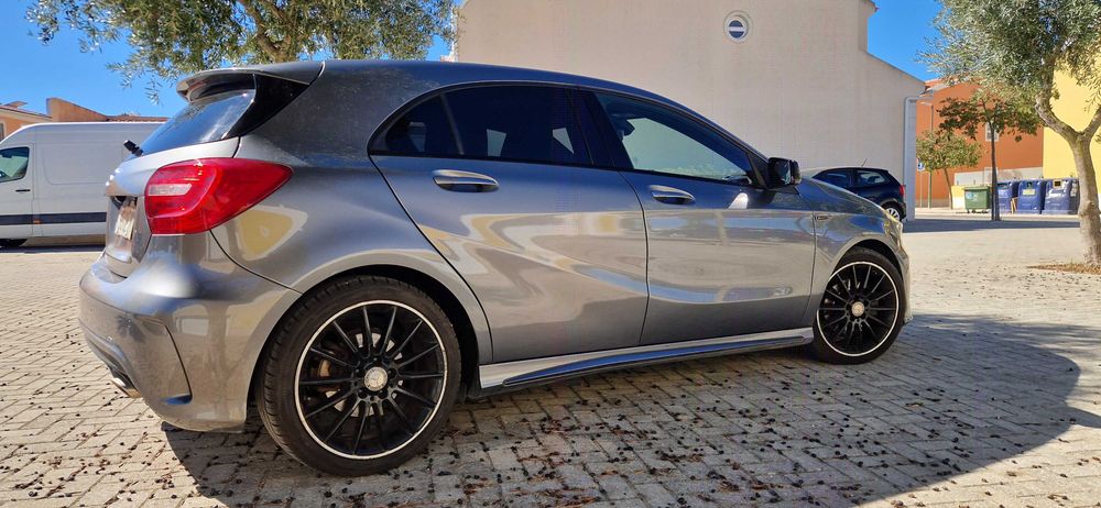 Mercedes-Benz A 180D Full AMG Line
