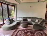 Wypoczynek do salonu ze stolikiem/podnozkiem kanapa sofa zielony