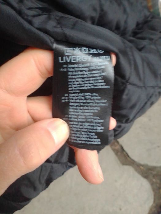 Стеганая  куртка, синего цвета с капюшоном, разм. 50-52