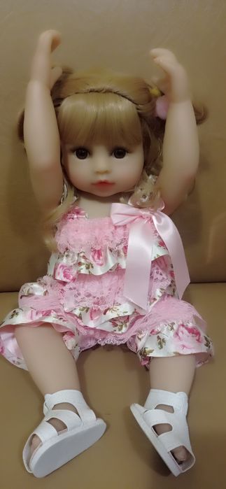 Нова велика лялька.