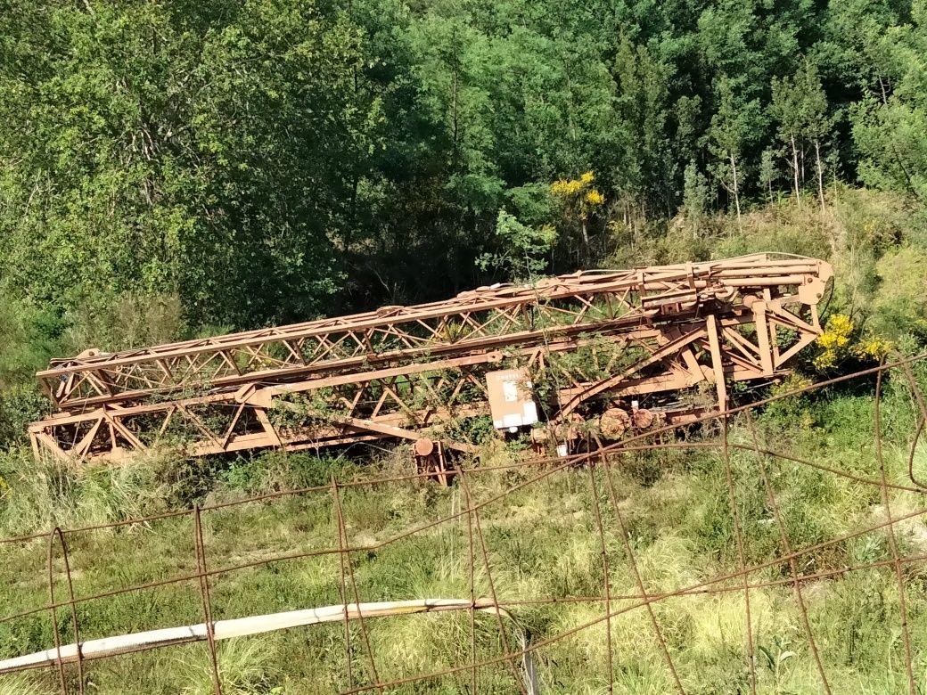 Grua de obras completa