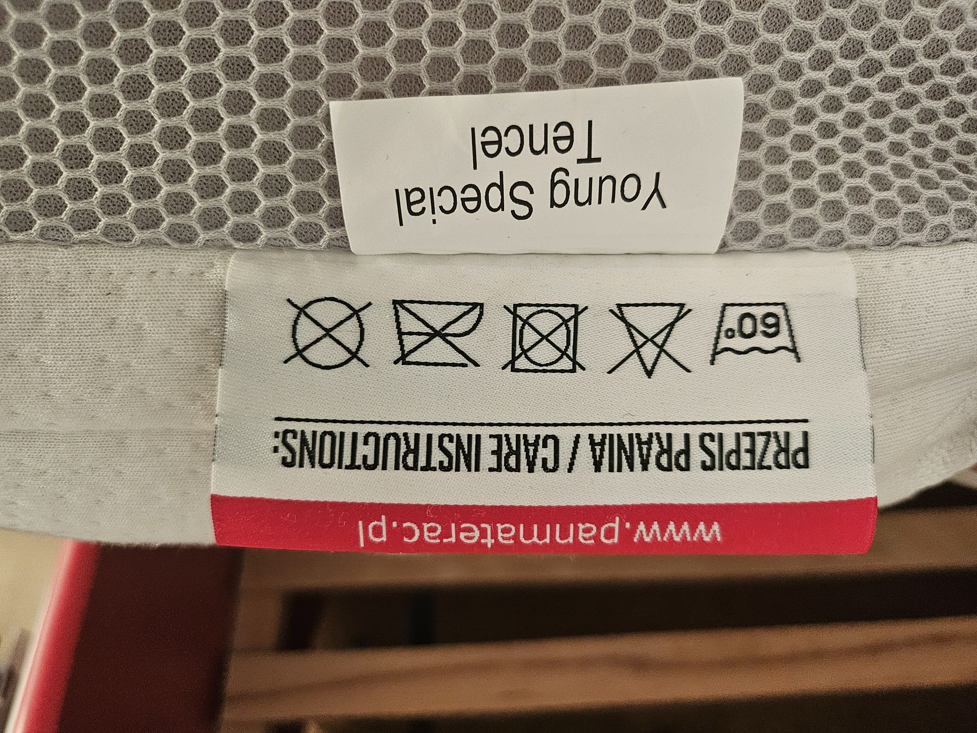 Łóżko dziecięce auto Zygzak McQueen z materacem
