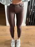 Stradivarius R.34 Jeans rurki skiny woskowane XS