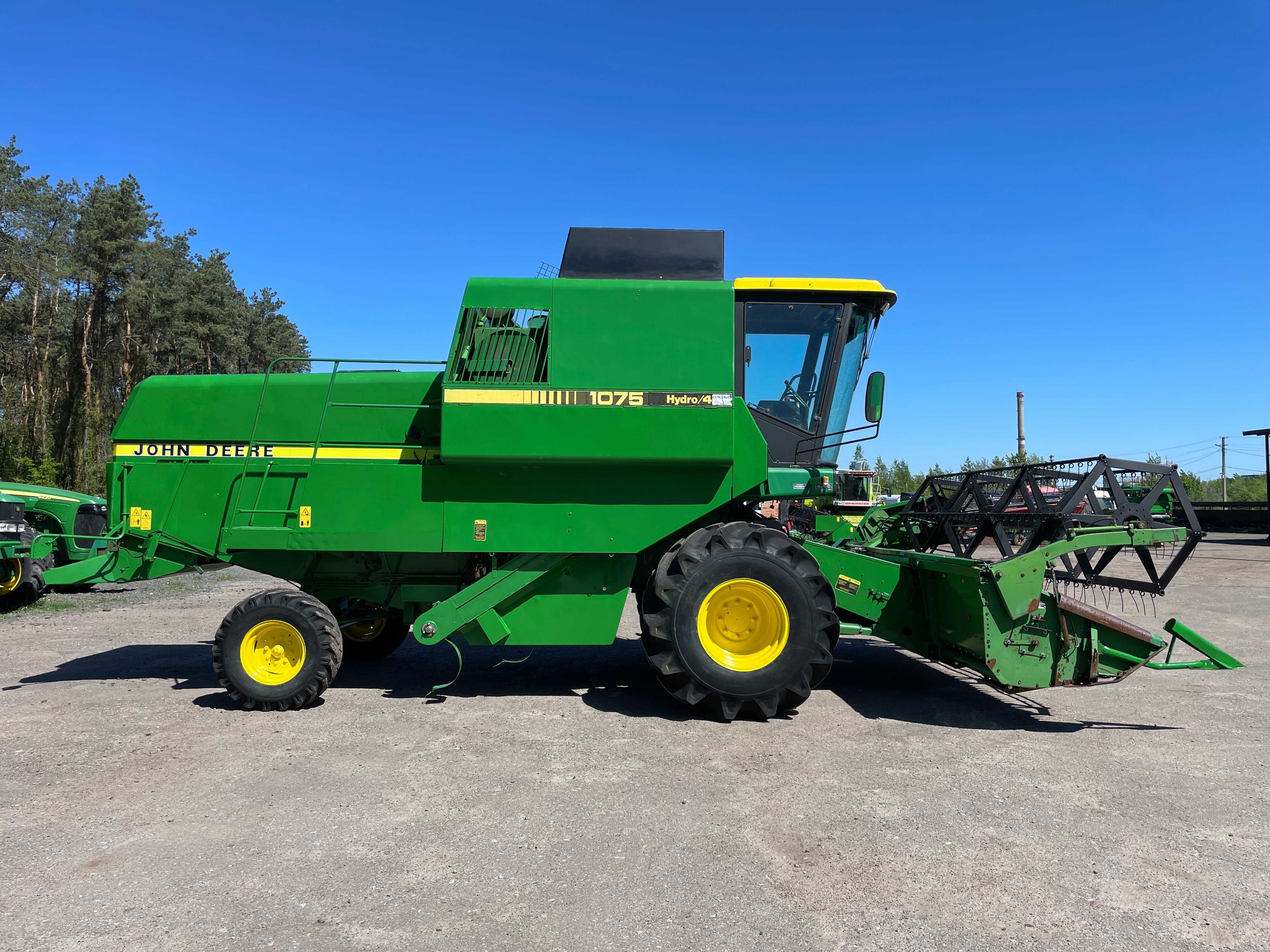 John Deere 1075 Hydro/4