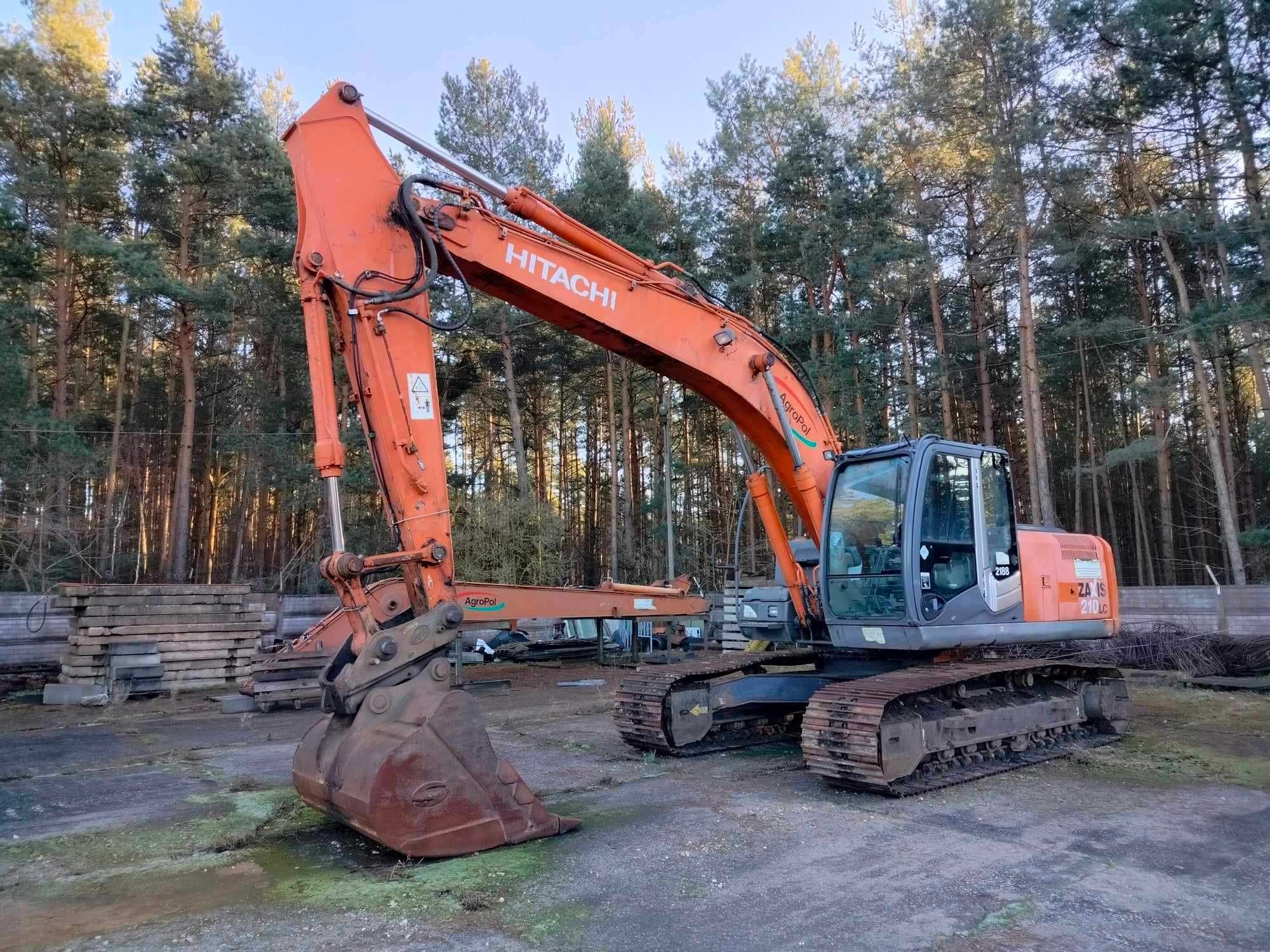 Koparka gąsienicowa Hitachi ZX210 LC