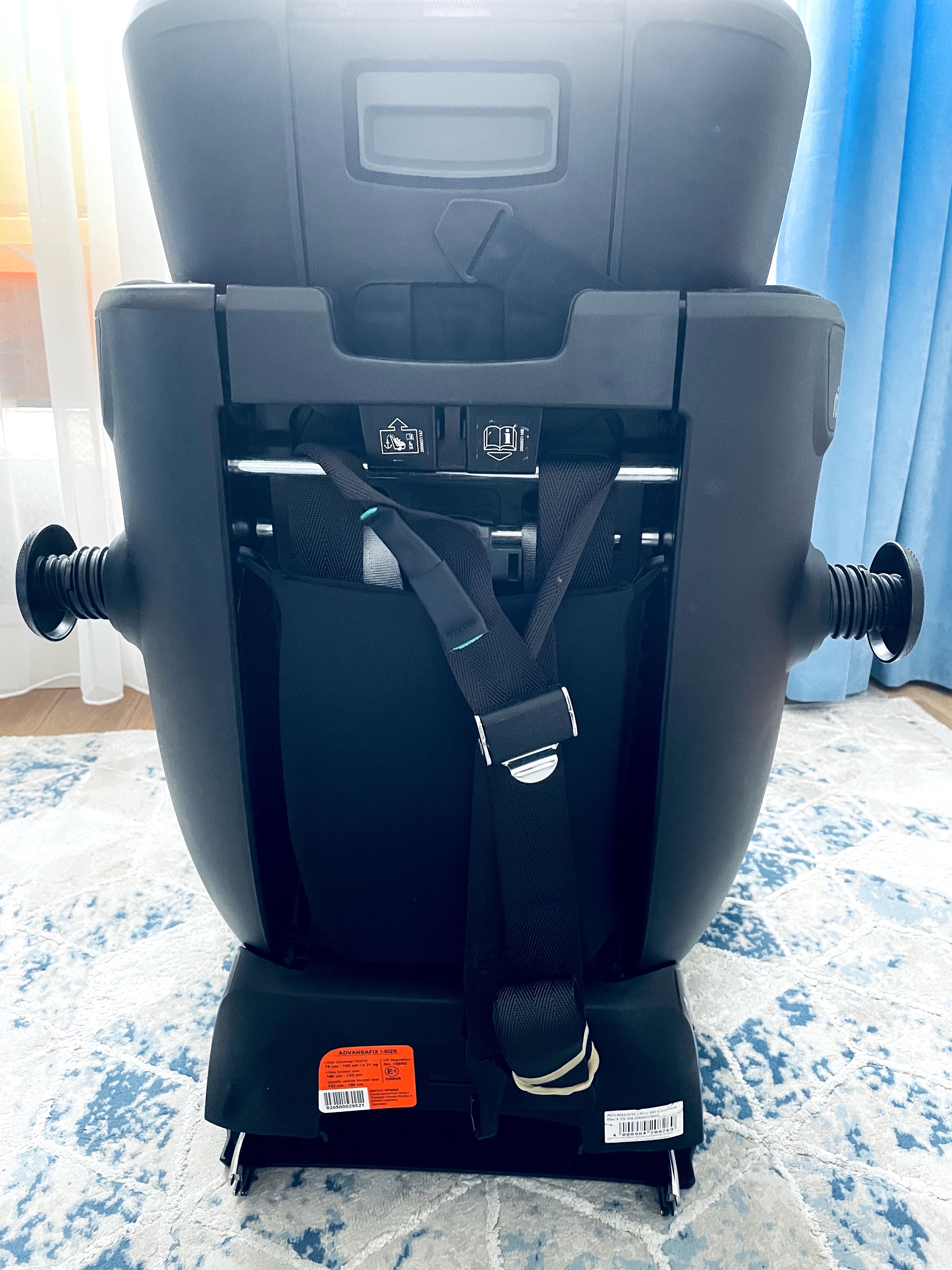 Fotelik samochodowy BritaxRomer Advansafix BR Cool Flow Black 9-36Kg