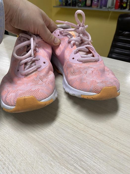 Оригинальные дышащие кросовки