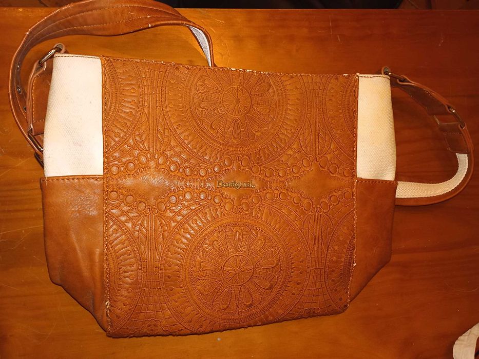 Mala Castanha Marca Desigual