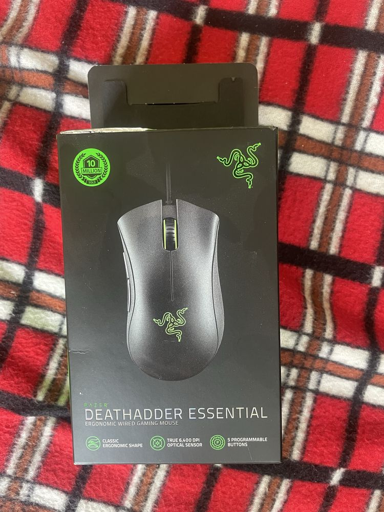 Ігрова Миша Razer Death Adder Essential (RZ01-03850100-R3M1) Б/У