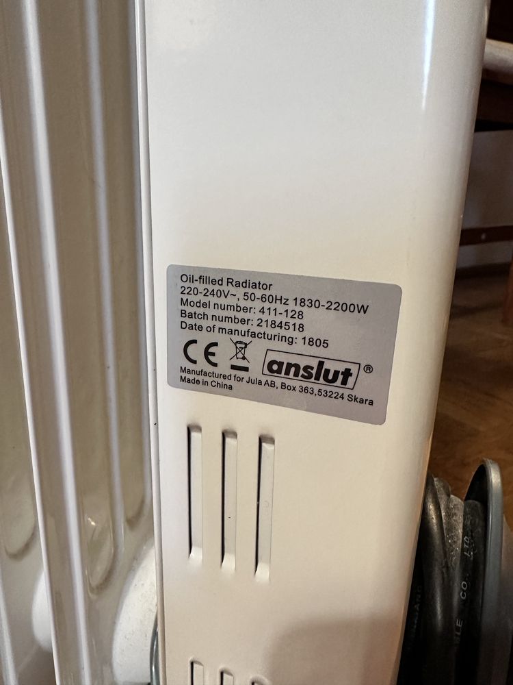 Grzejnik elektyczny 220-240 V ~