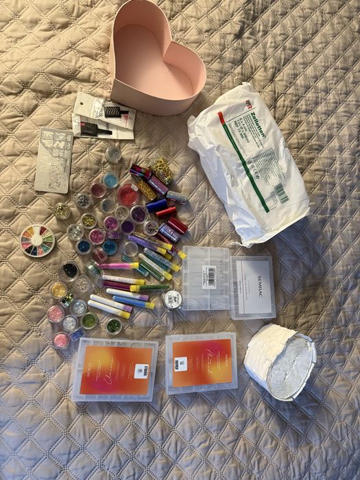 Sprzedam akcesoria do paxnokcji żelowych