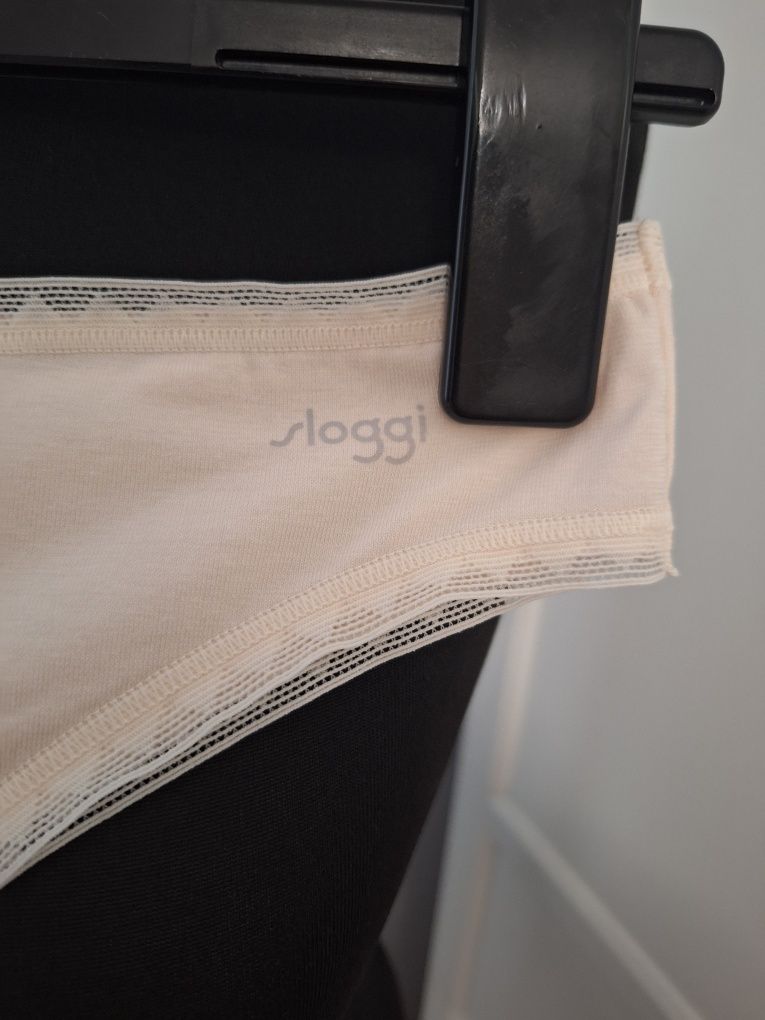 Sloggi, damskie stringi r.L nowe
