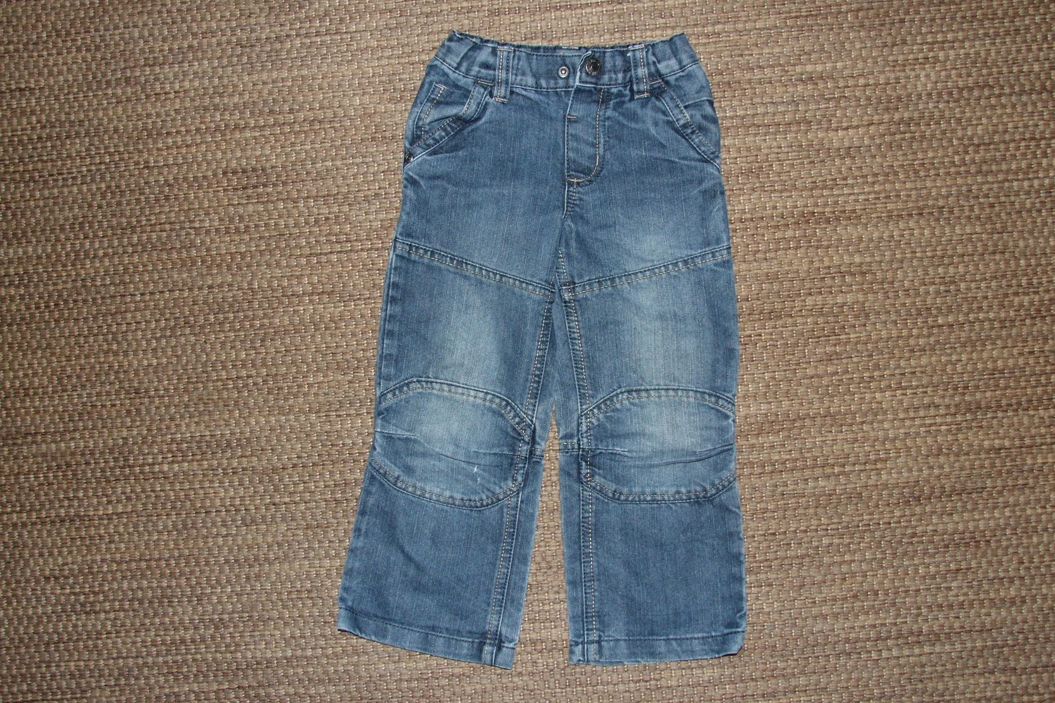 Spodnie jeans regulowane rozm. 104