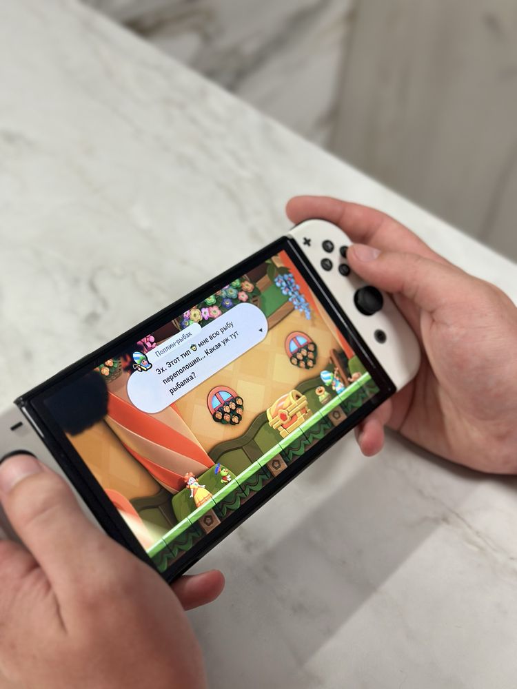 Nintendo switch oled white