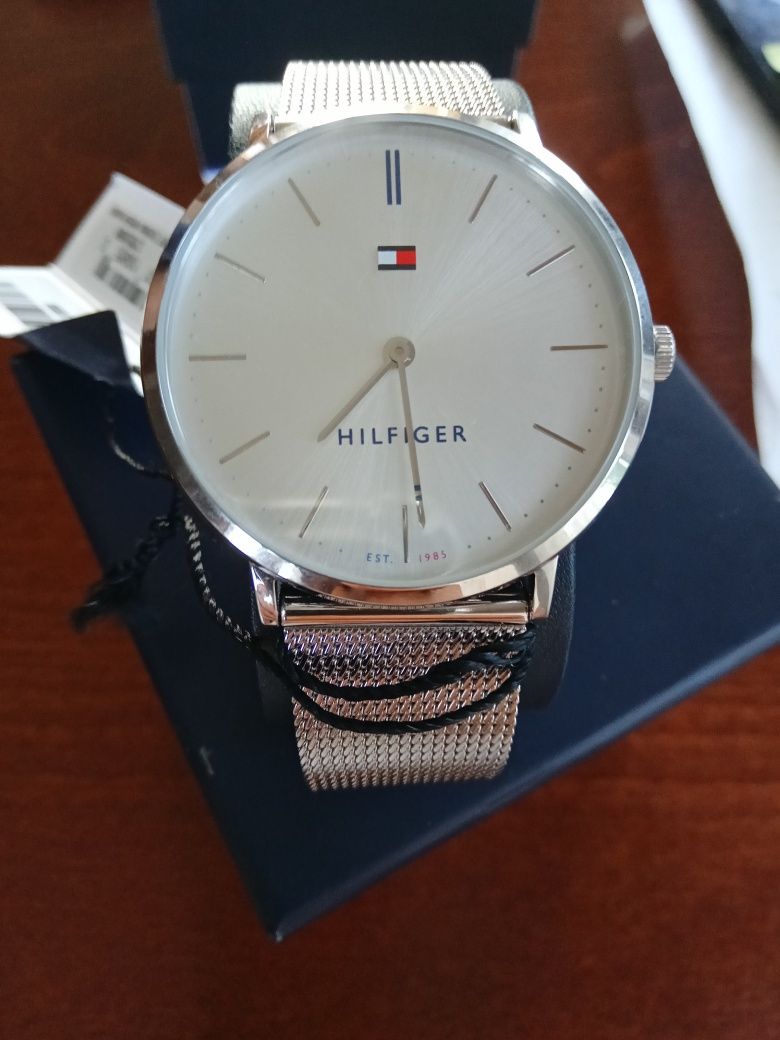 Tommy Hilfiger zegarek Ultra Slim Biały/Stal Ø40 mm
Ultra Slim Biały/S