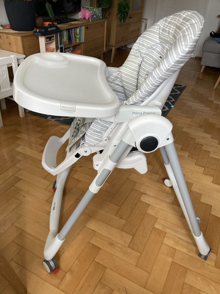 Krzeselko do karmienia Peg Perego Prima Pappa Follow me