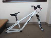 Frameset Rama + amortyzator Dirt Pumptrack Biały kruk