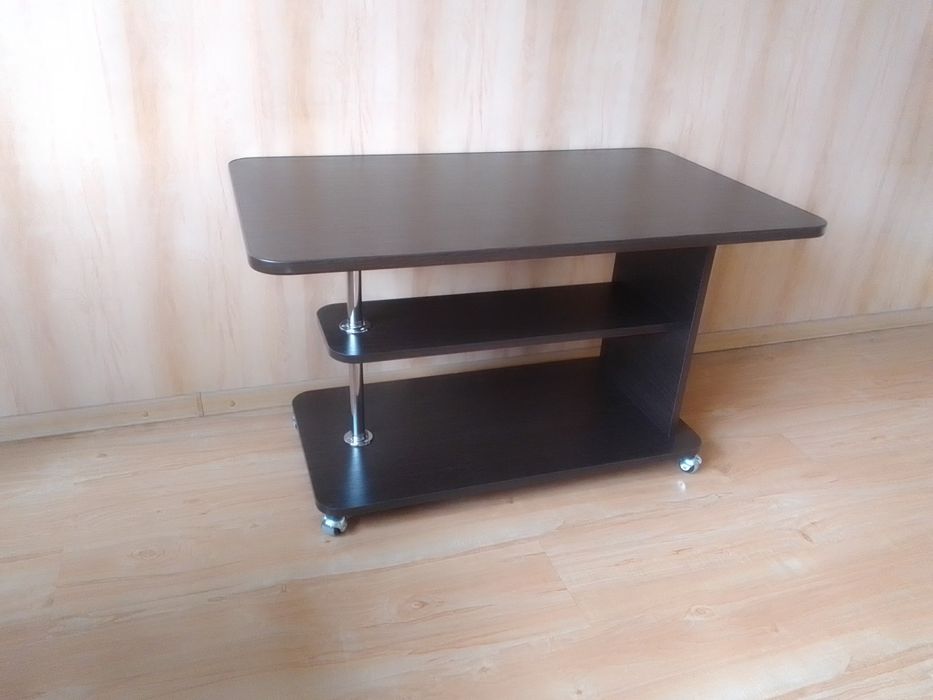 Стіл журнальний, на колесах, столик.