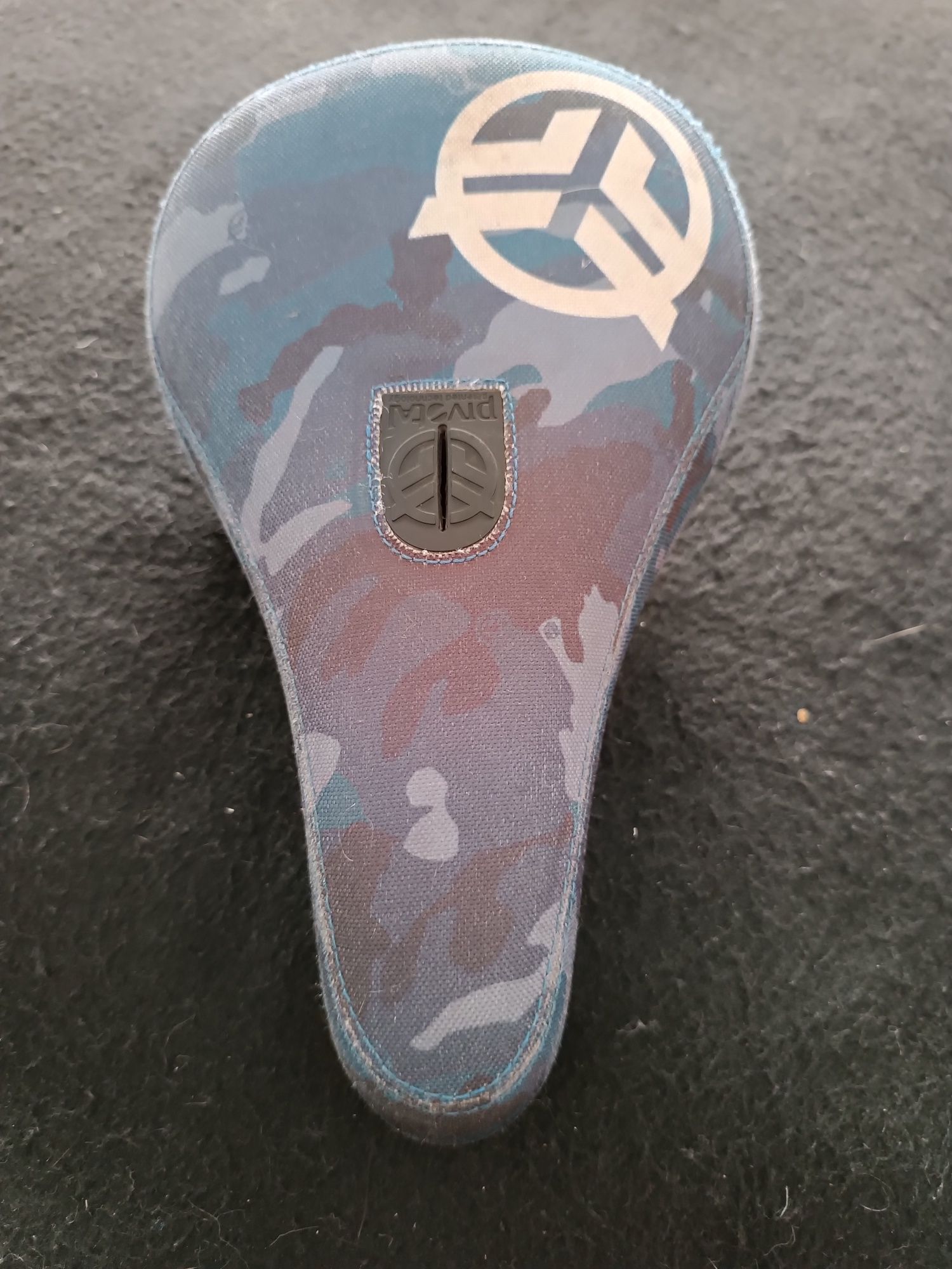 Продам  Сідло FEDERAL Logo Pivotal Blue Camo