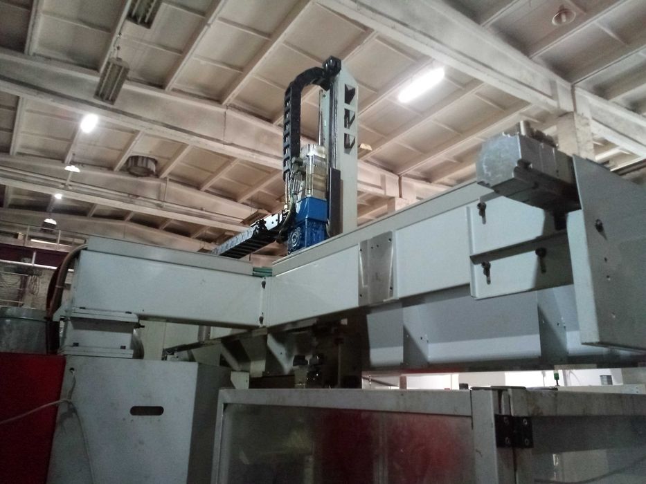 Токарно-фрезерный 2-х шпиндельный станок с чпу EMCO ET 465 DS