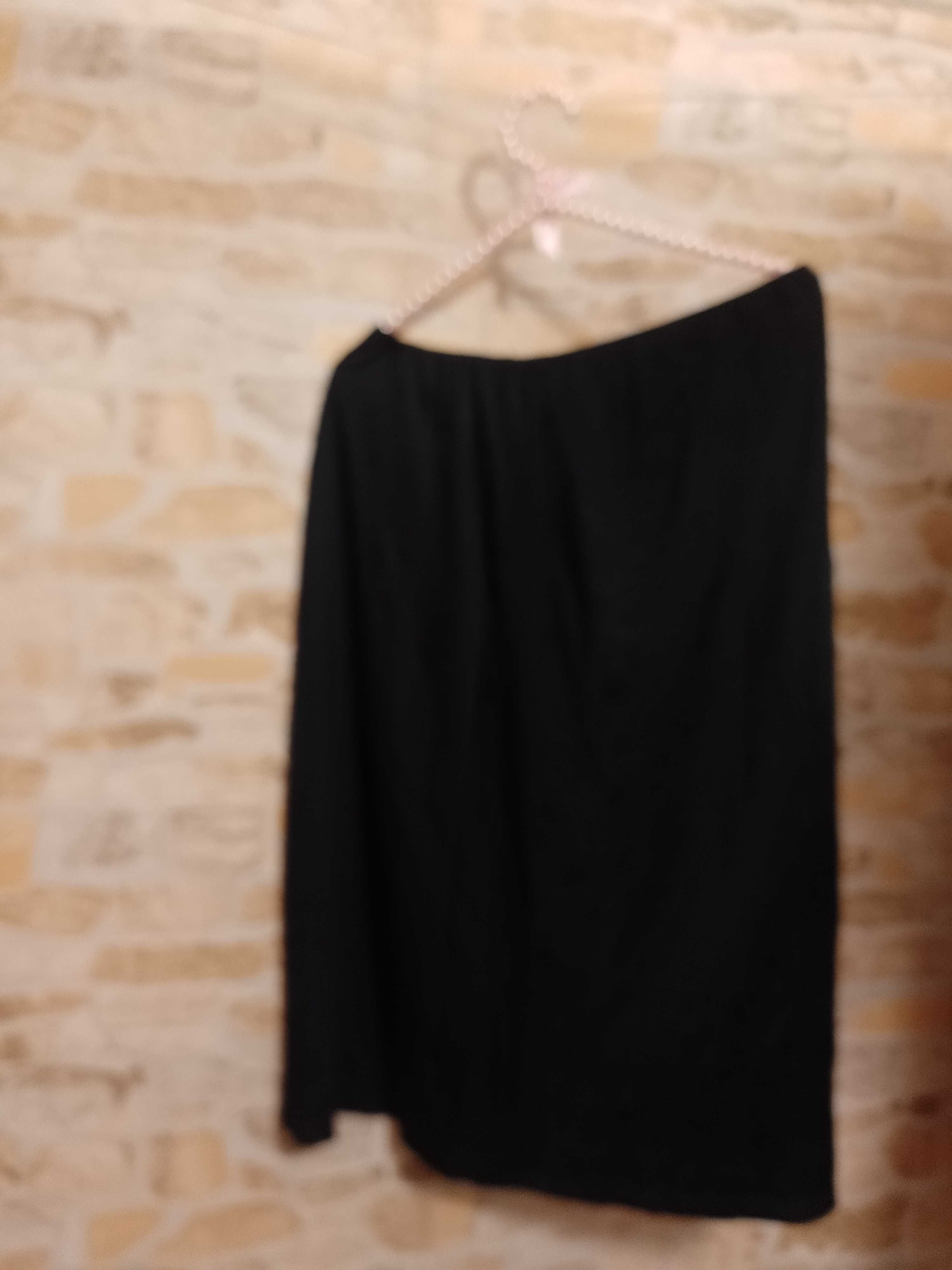 (46/3XL)Czarna półhalka halka z Londynu