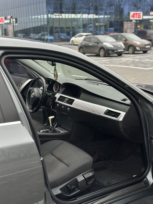 Продам Bmw 520i e60