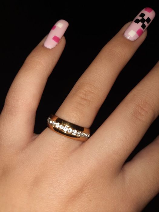 Кільце біжутерія з білими камінцями