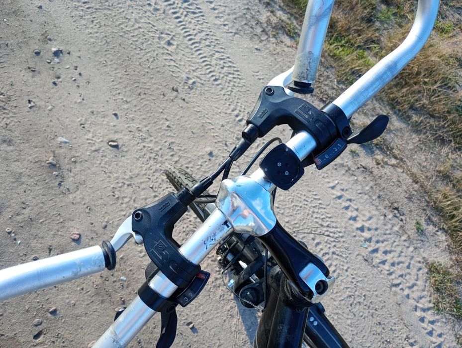 Rower trekkingowy KTM Avento 56 nowe części + gratisy