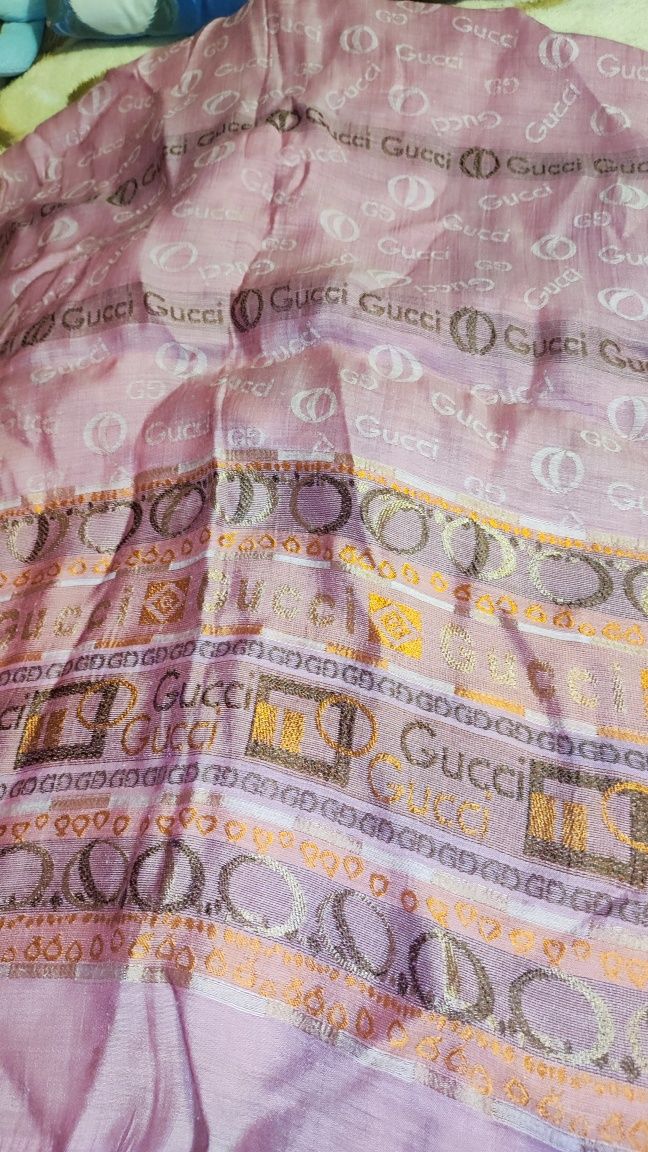 Шарф палантин Gucci шелк