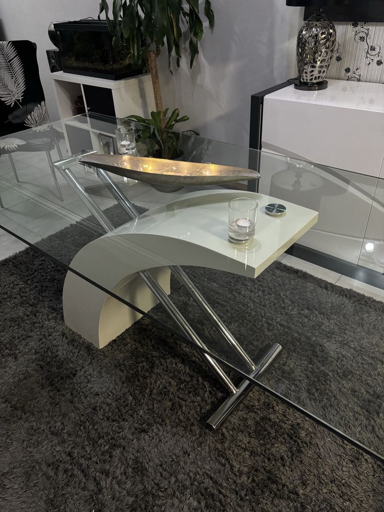 Mesa de vidro moderna