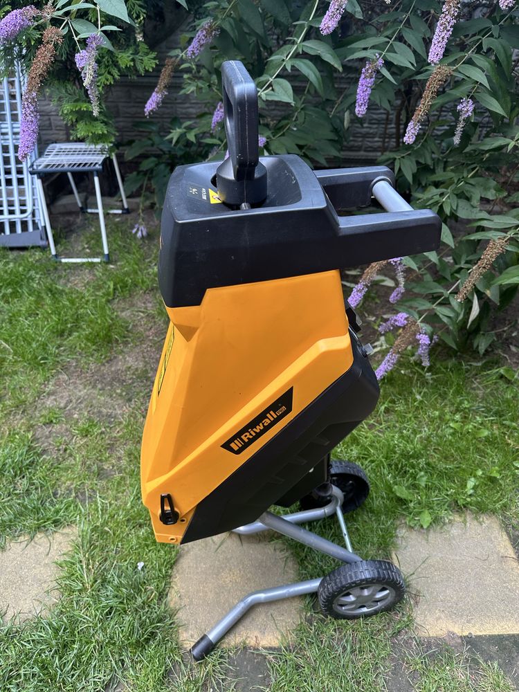 Rozdrabniacz RIWALL pro do Gałęzi Rębak Elektryczny Gładko-lufowy
