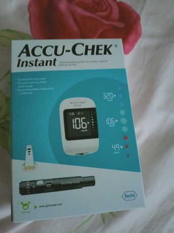 Glukometr Accu Chek  Instant nowy